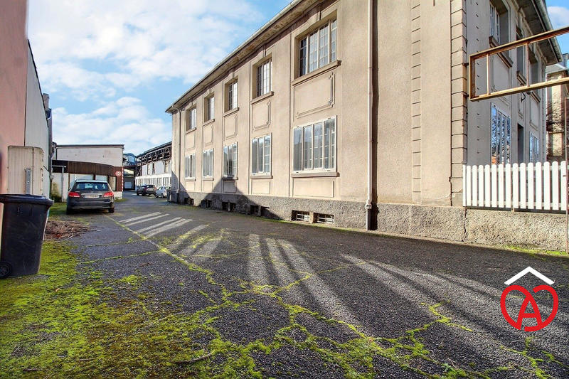 Maison - 408 m² - 17 pièces