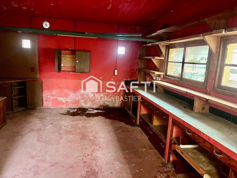 Maison - 180 m² - 6 pièces