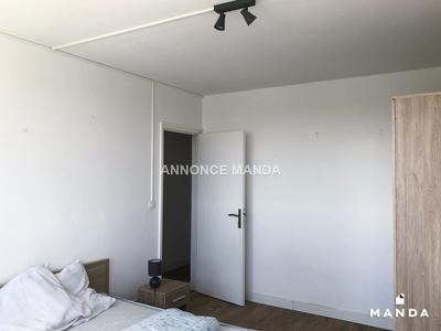 Chambre - 13 m² - 4 pièces