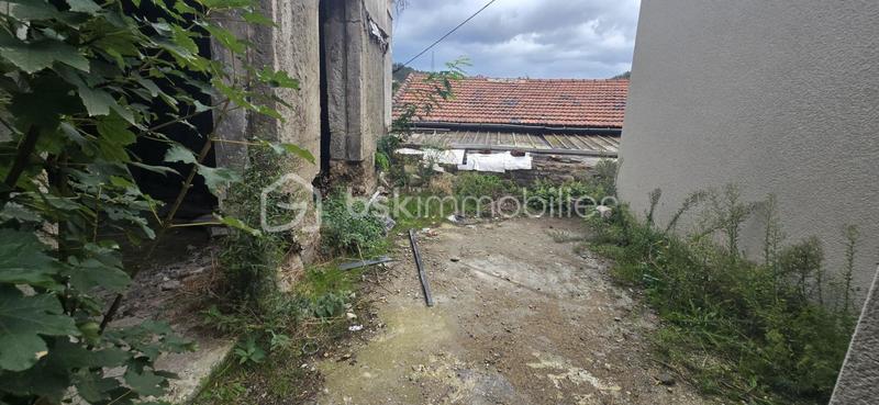 Immeuble - 110 m² - 10 pièces