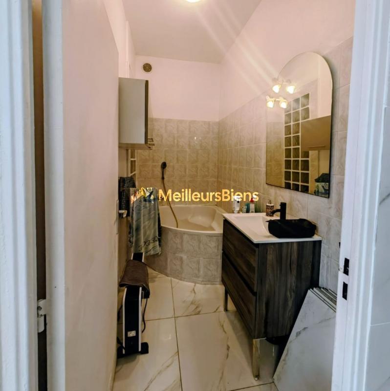 Appartement - 85 m² - 4 pièces