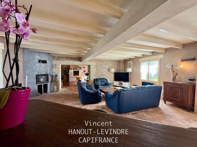 Maison - 259 m² - 12 pièces