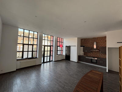 Loft - 88 m² - 3 pièces