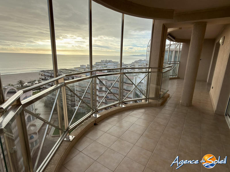 Appartement - 102 m² - 4 pièces