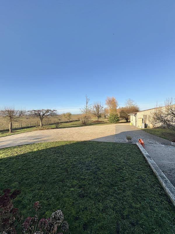 Maison traditionnelle - 89 m² - 5 pièces