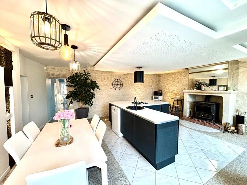 Maison - 160 m² - 7 pièces