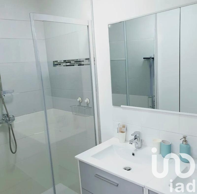 Maison - 99 m² - 5 pièces