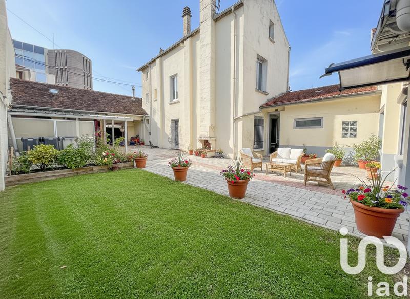 Maison - 110 m² - 4 pièces