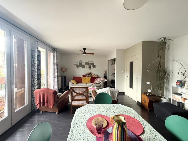 Appartement ancien - 73 m² - 3 pièces