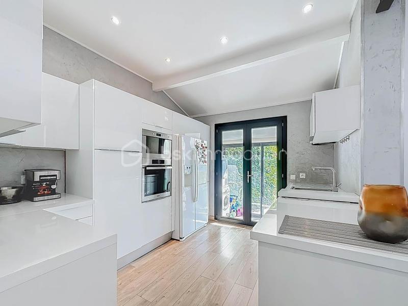 Villa - 136 m² - 6 pièces