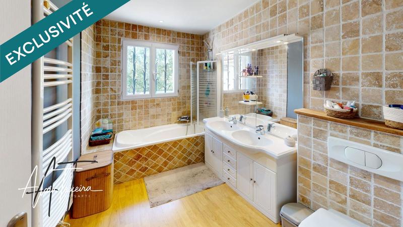 Maison - 101 m² - 4 pièces