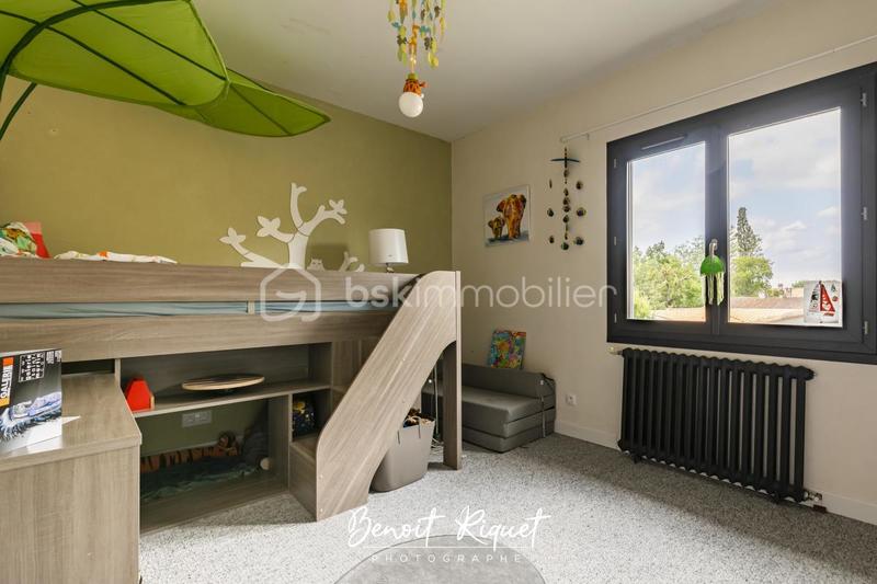 Propriété - 221 m² - 7 pièces