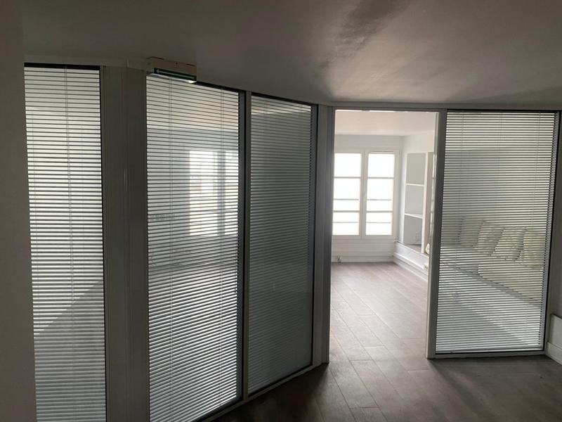 Bureau - 77 m² - 4 pièces