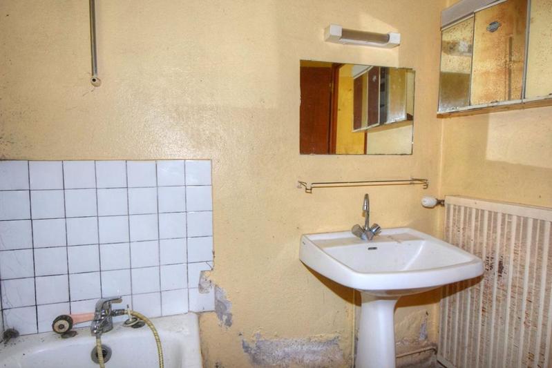 Maison - 97 m² - 5 pièces