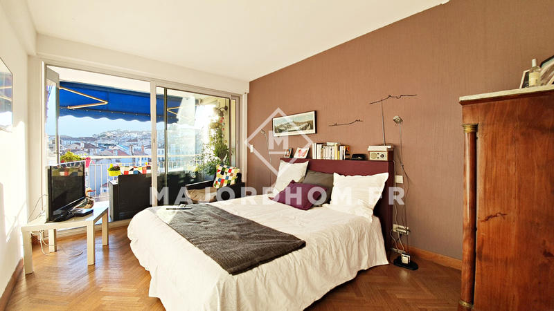 Appartement - 133 m² - 5 pièces