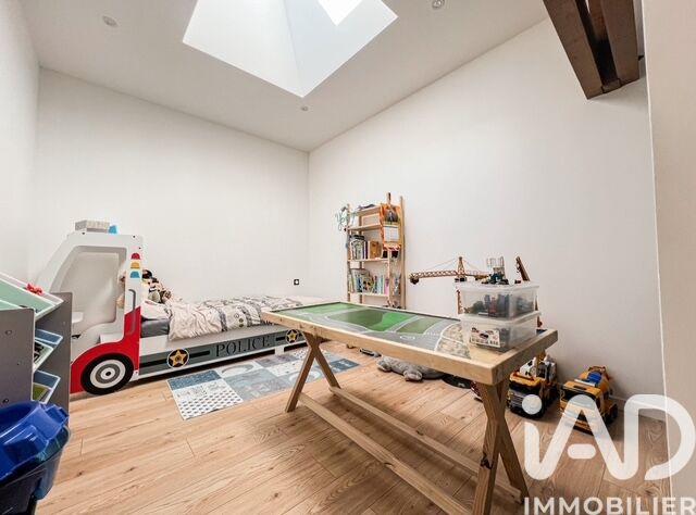 Maison - 203 m² - 7 pièces