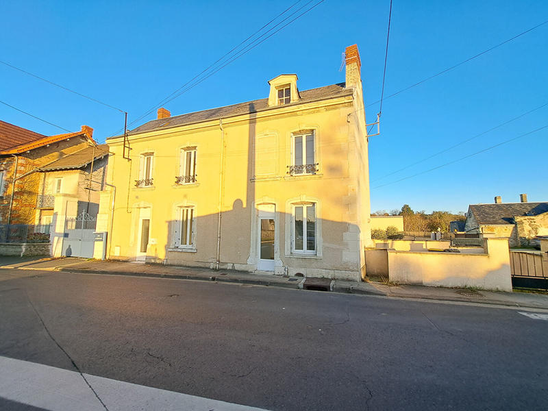 Maison - 96 m² - 4 pièces