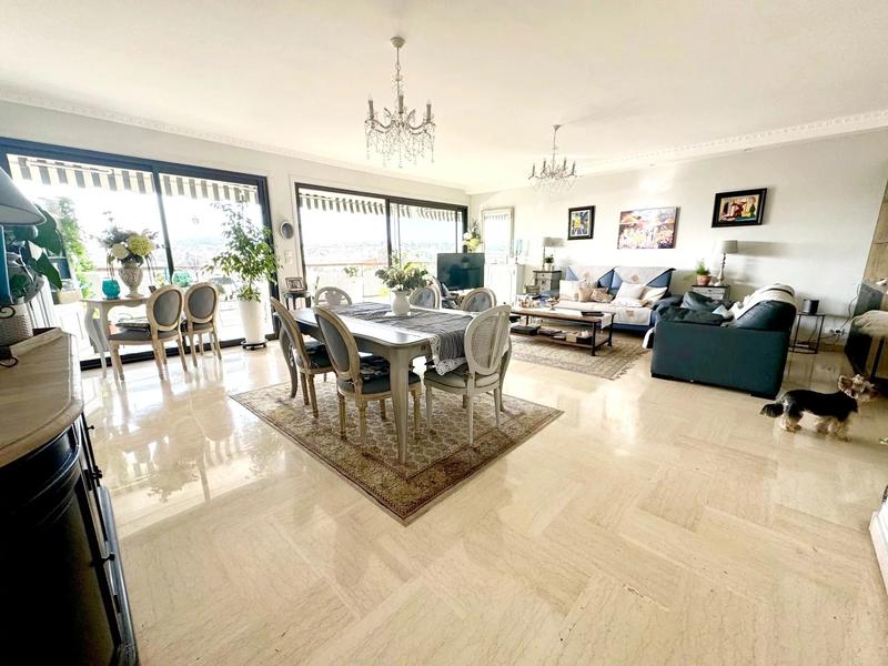 Appartement - 106 m² - 3 pièces