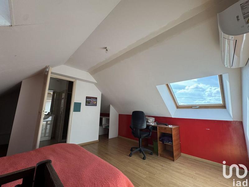 Maison - 247 m² - 8 pièces