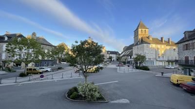 Maison ancienne - 204 m² - 7 pièces