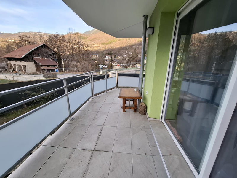 Appartement - 79 m² - 3 pièces