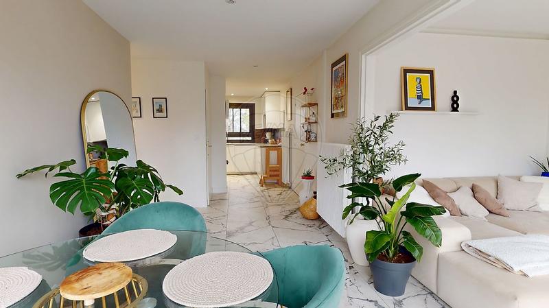 Appartement - 82 m² - 4 pièces