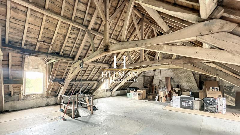 Maison - 319 m² - 9 pièces