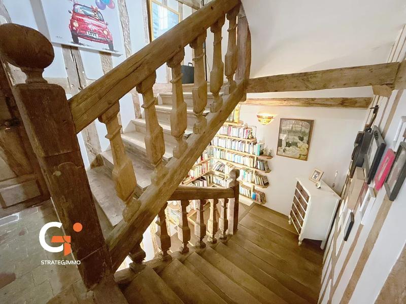 Maison - 189 m² - 7 pièces