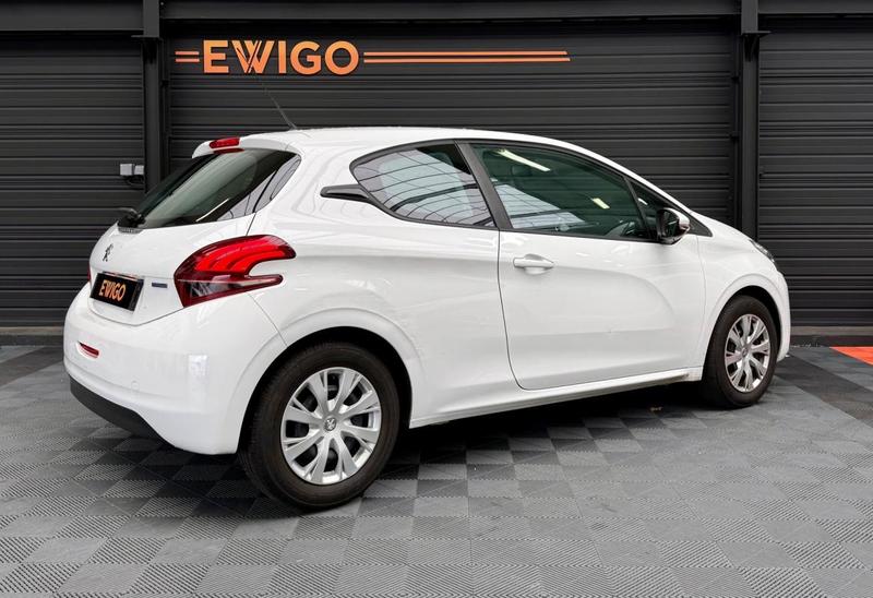 Peugeot 208 1.2 68 Access + Distribution Ok