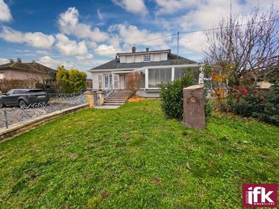 Maison - 160 m² - 6 pièces