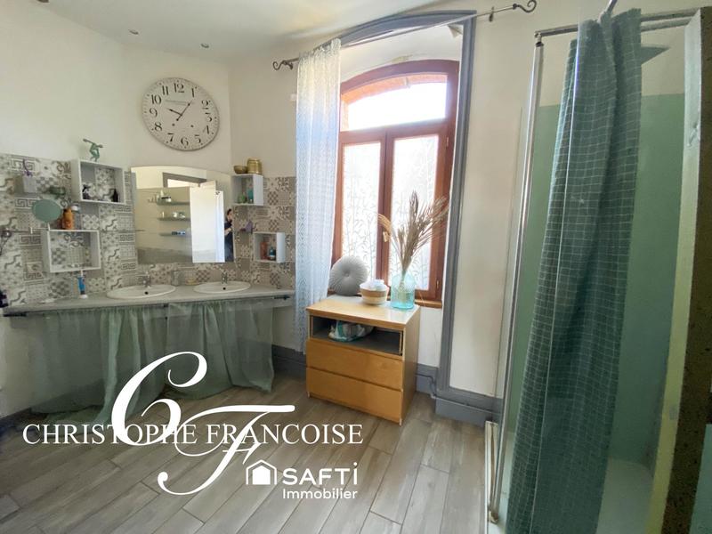 Maison - 160 m² - 5 pièces