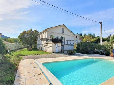 Maison ancienne - 117 m² - 4 pièces