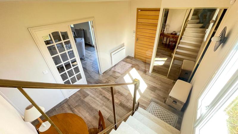 Maison - 152 m² - 6 pièces