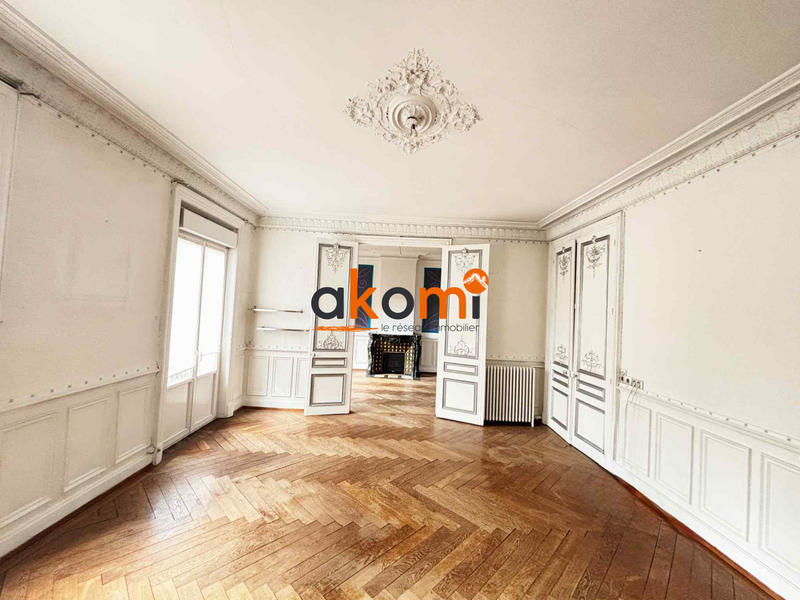 Appartement - 177 m² - 6 pièces