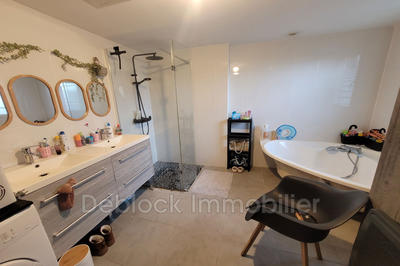 Maison - 102 m² - 4 pièces