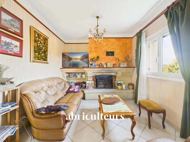 Maison ancienne - 232 m² - 8 pièces