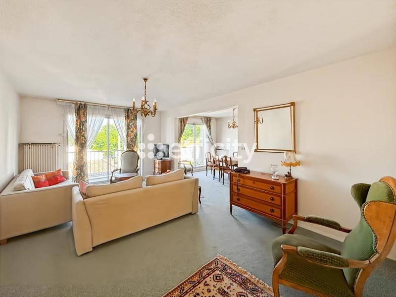 Appartement - 100 m² - 5 pièces