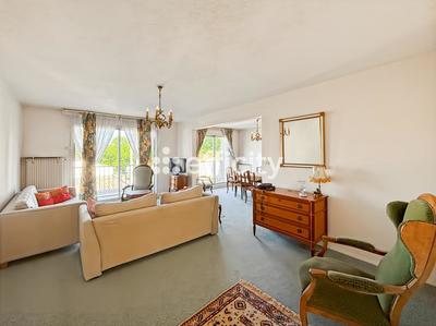 Appartement - 100 m² - 5 pièces