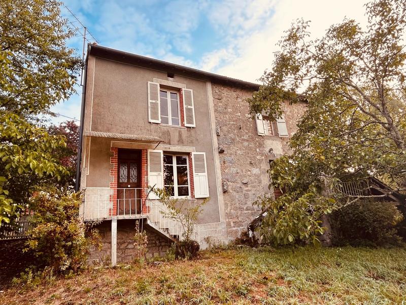 Maison - 90 m² - 4 pièces