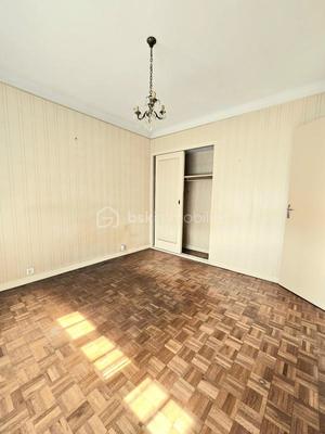 Maison traditionnelle - 122 m² - 6 pièces