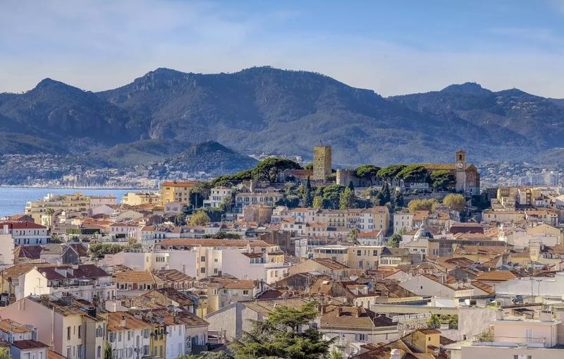 Appartement - 150 m² - 4 pièces