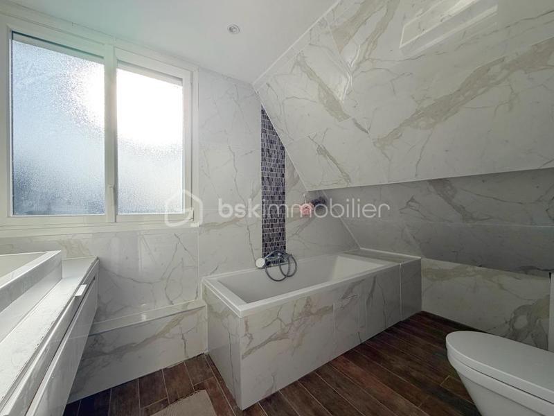 Maison - 114 m² - 7 pièces