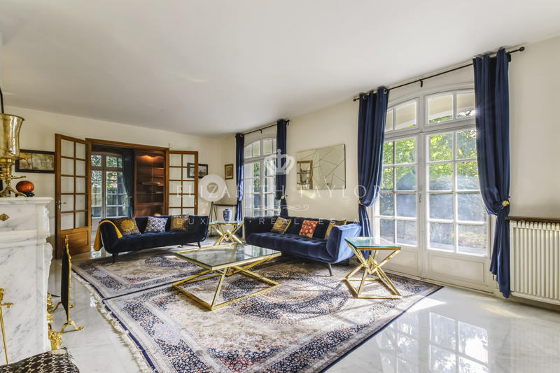 Villa - 420 m² - 14 pièces