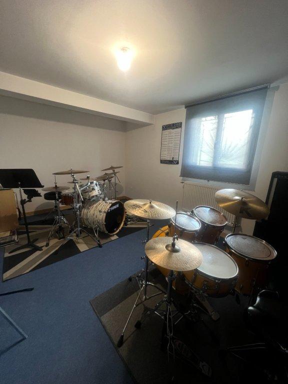 Maison - 185 m² - 6 pièces