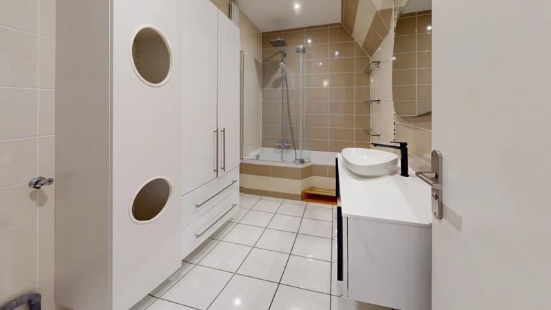 Appartement - 82 m² - 4 pièces