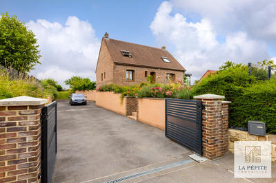 Maison - 156 m² - 6 pièces