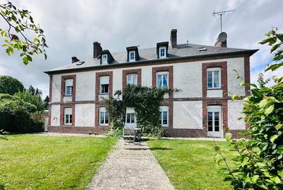 Propriété - 210 m² - 8 pièces