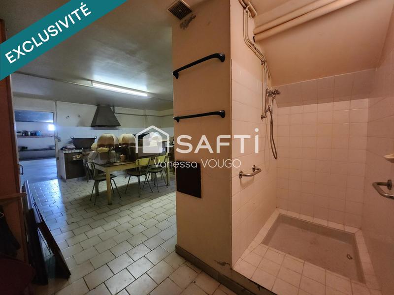 Maison - 170 m² - 9 pièces