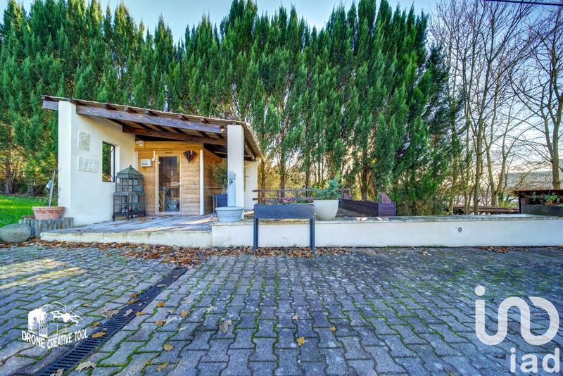 Appartement - 222 m² - 7 pièces