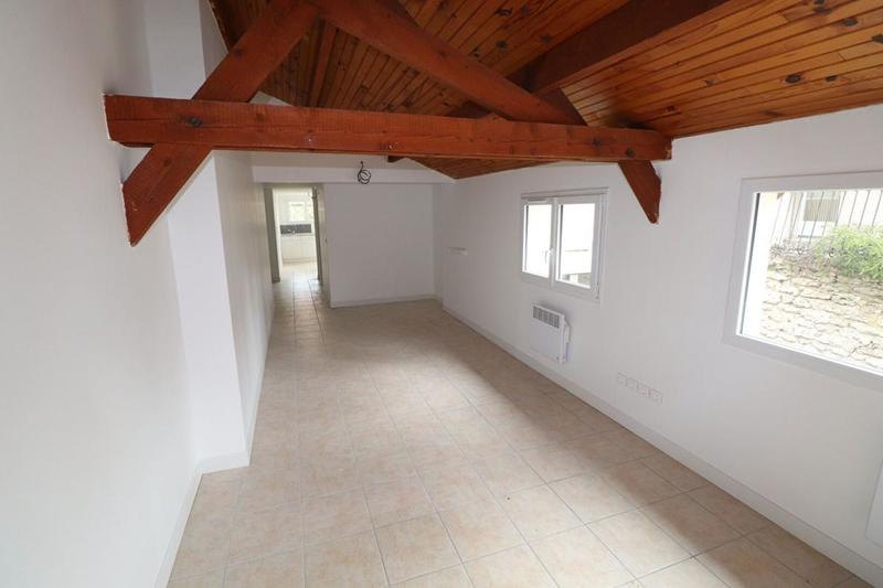 Maison - 185 m² - 8 pièces